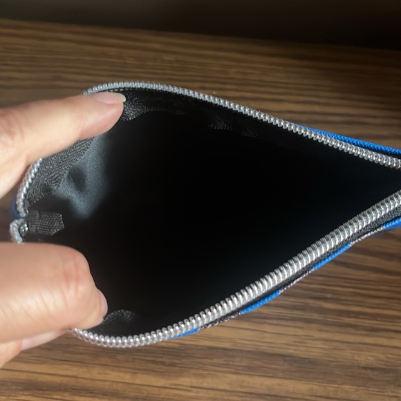 Oreo eye shadow pallet and bag - Picture 3 of 7